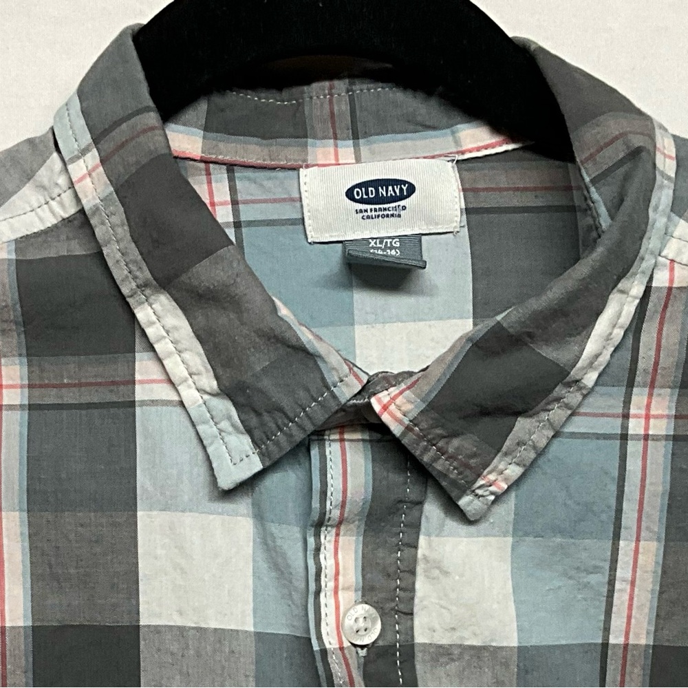 Boys XL 14-16 Gray, Blue‎ and Red Plaid Button Up w/ Long Sleeve and Pocket